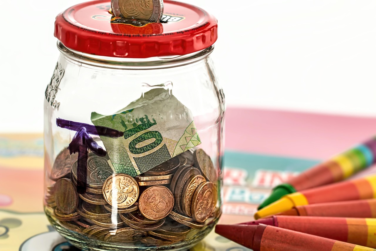 【不動産 勉強】貯金と投資、どちらを先にするべき?将来に備えて、今優先することを考えよう!